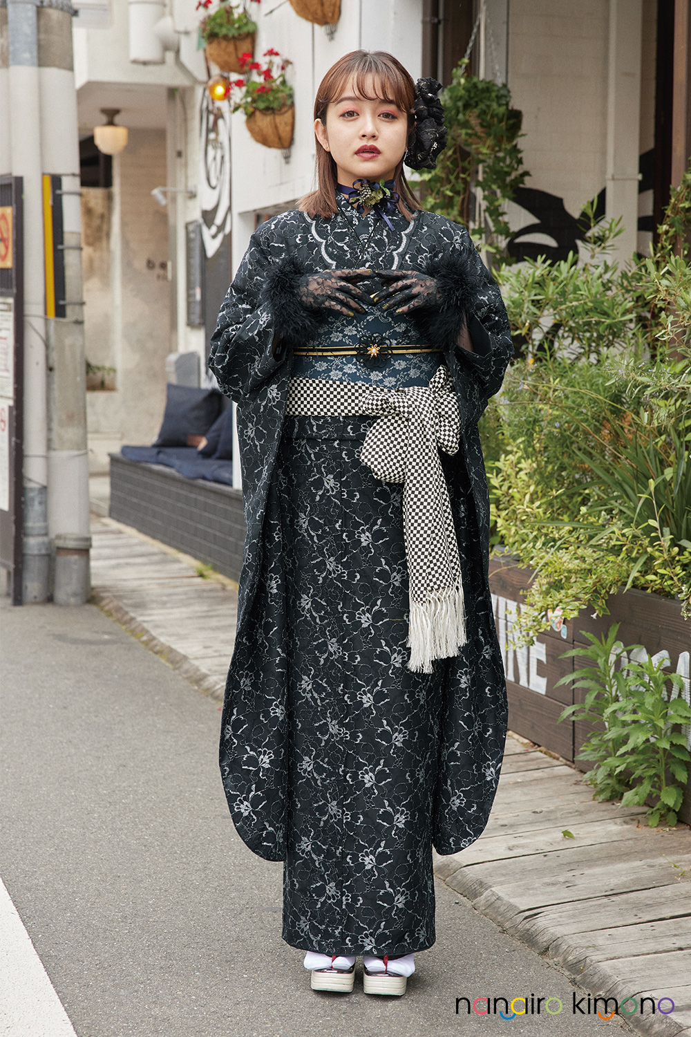 振袖用 豪華❗️正絹 帯締め 帯留めパールビーズ 飾り付き 黒 - 水着