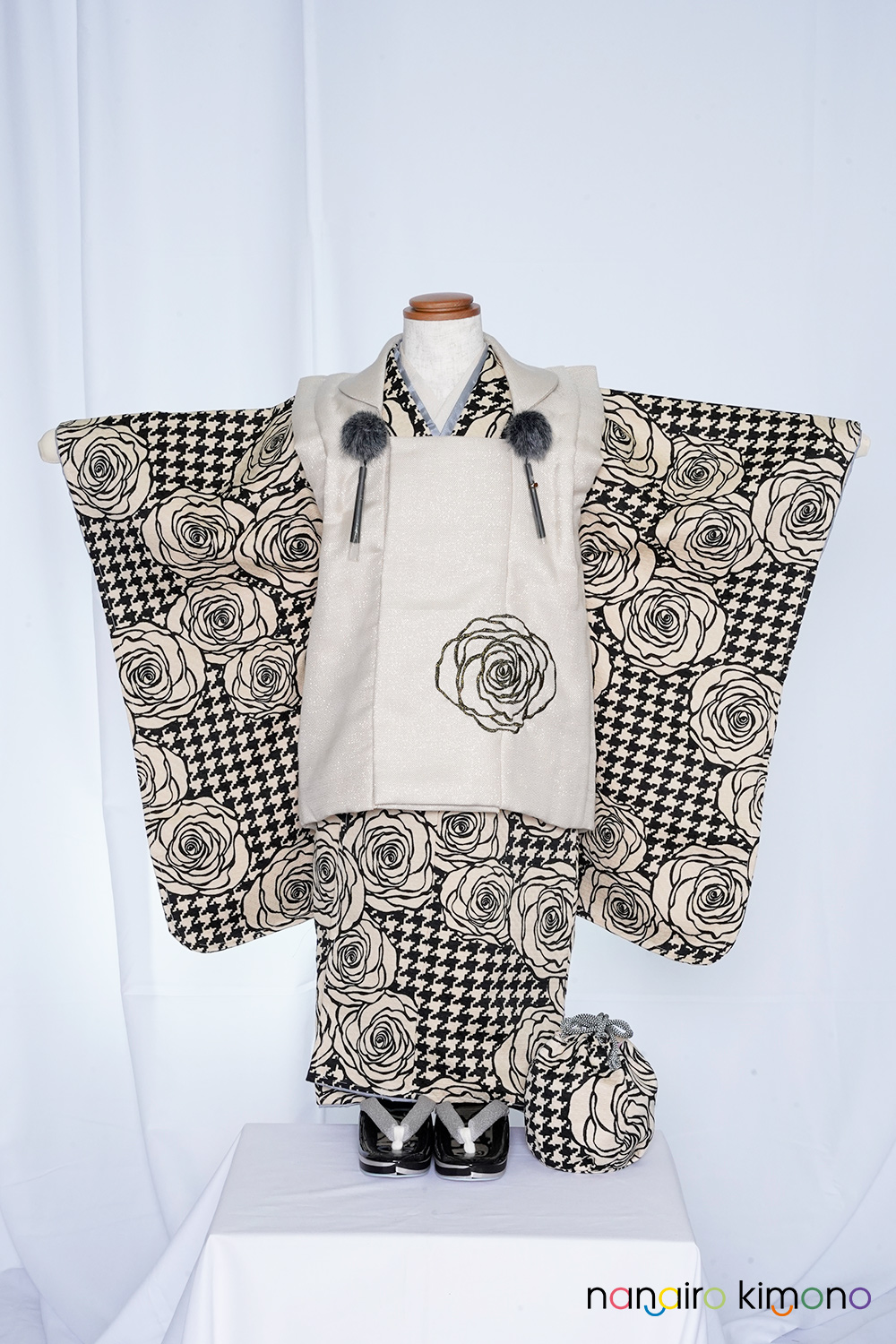 3歳女児・着物被布セットレンタル｜ラフィネブランド クリーム色 G3-着物S 002