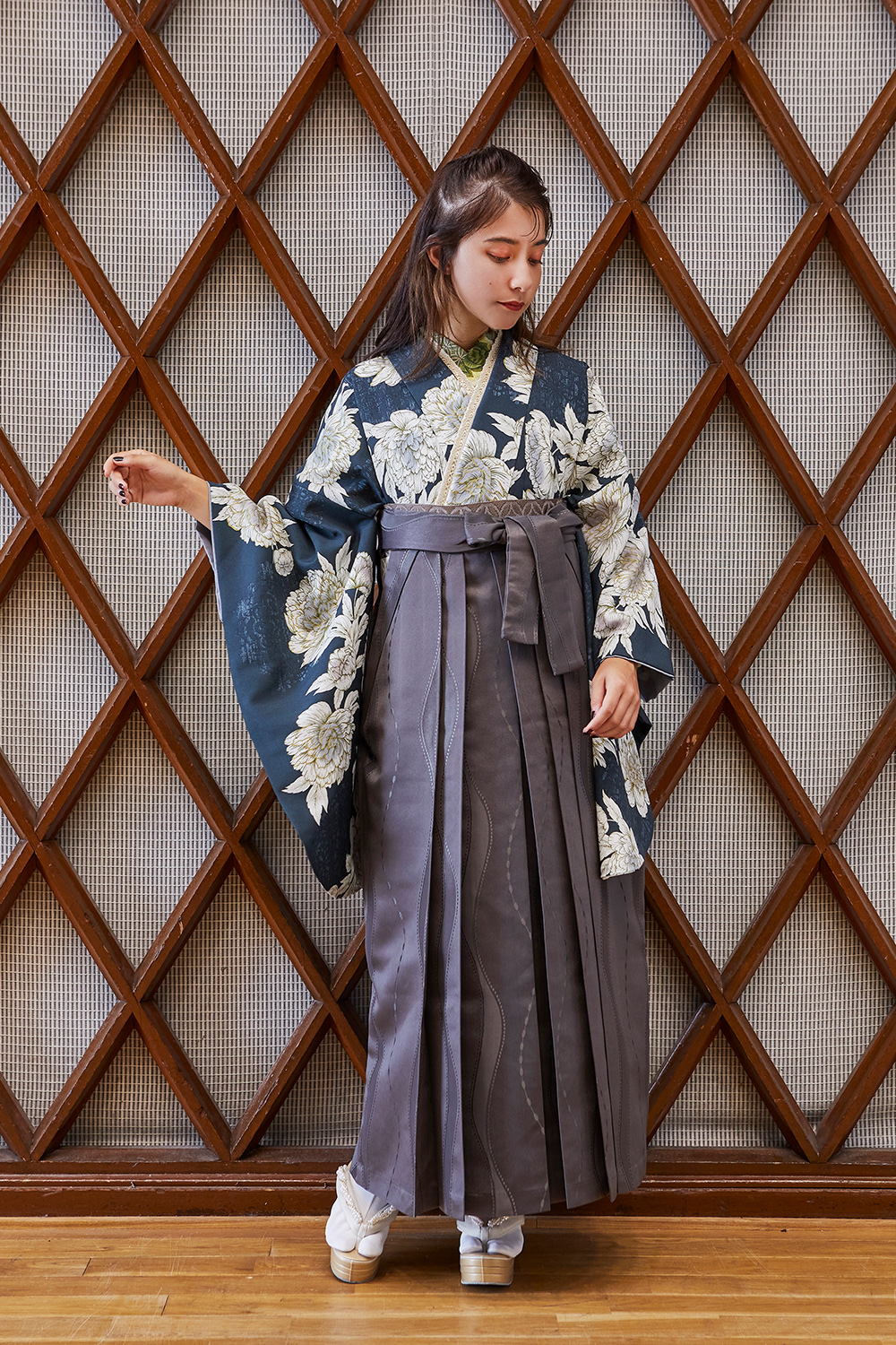 卒業式袴フルセット｜深緑色・洋花模様 2S103｜ナナイロキモノウェブ