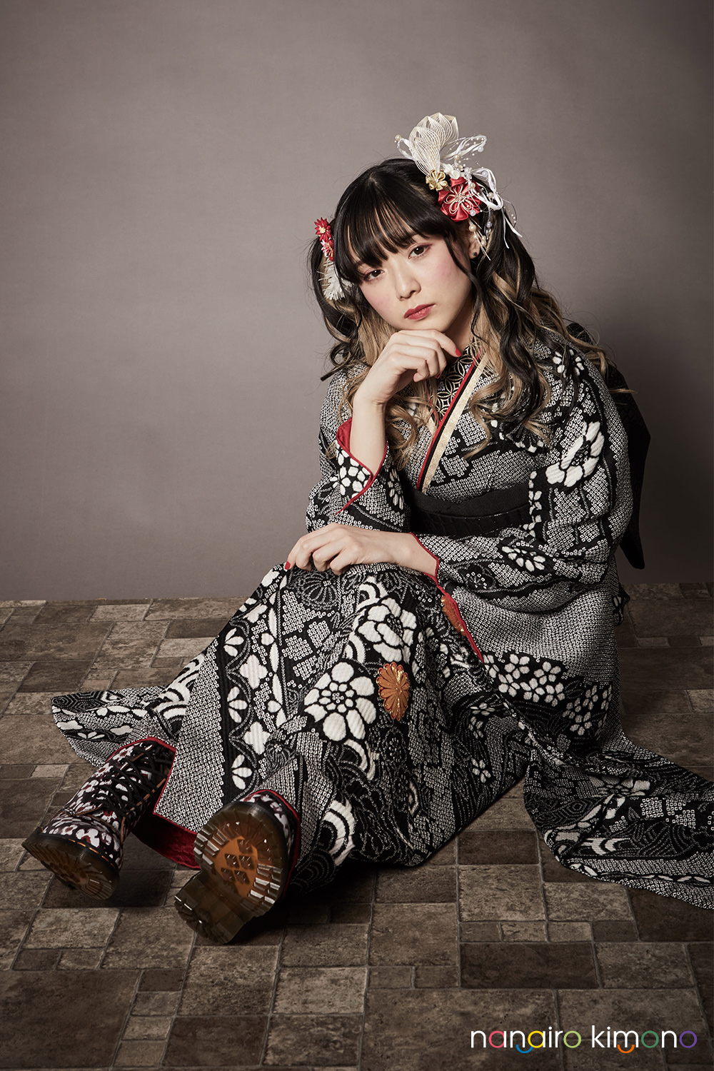 成人式振袖フルセット｜黒色・シンプル絞りデザイン F143｜ナナイロ