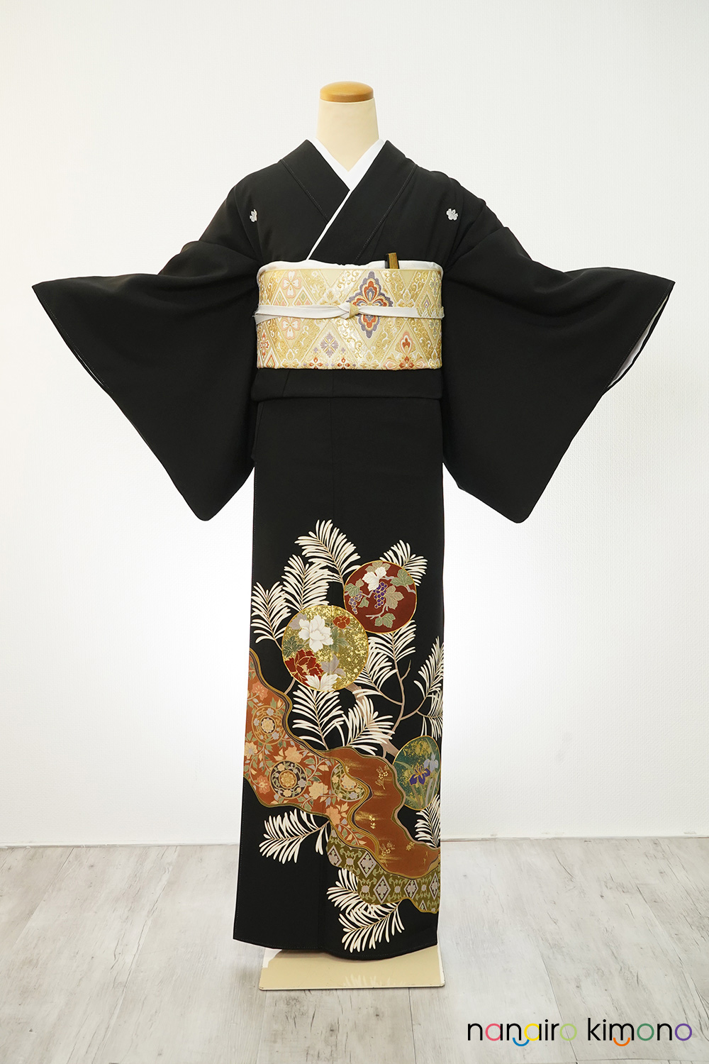 黒留袖フルセット｜金彩草花模様 KT004｜ナナイロキモノウェブショップ